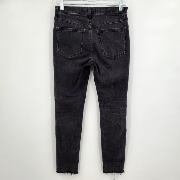 Madewell Petite 9" Mid-Rise Skinny Jeans in Black Sea - Picture 6 of 13
